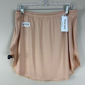 Mancyeti xxlarge nwt half slip under dress 19”w 16”length